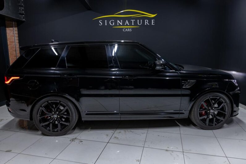 
								2021 Land Rover Range Rover Sport SVR Carbon Edition full									