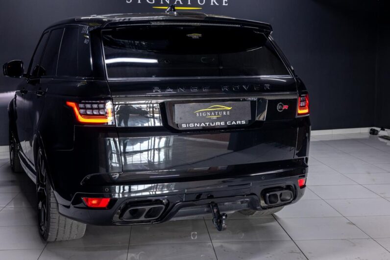 
								2021 Land Rover Range Rover Sport SVR Carbon Edition full									