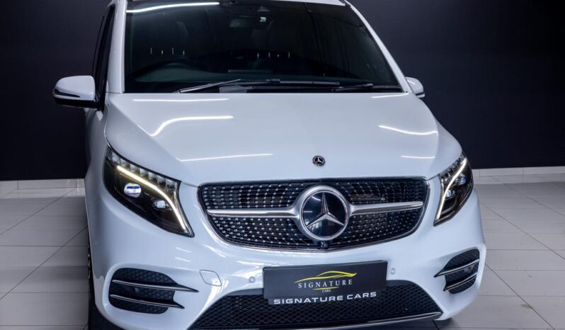 
								2024 Mercedes-Benz V-Class V300d Exclusive AMG Line full									